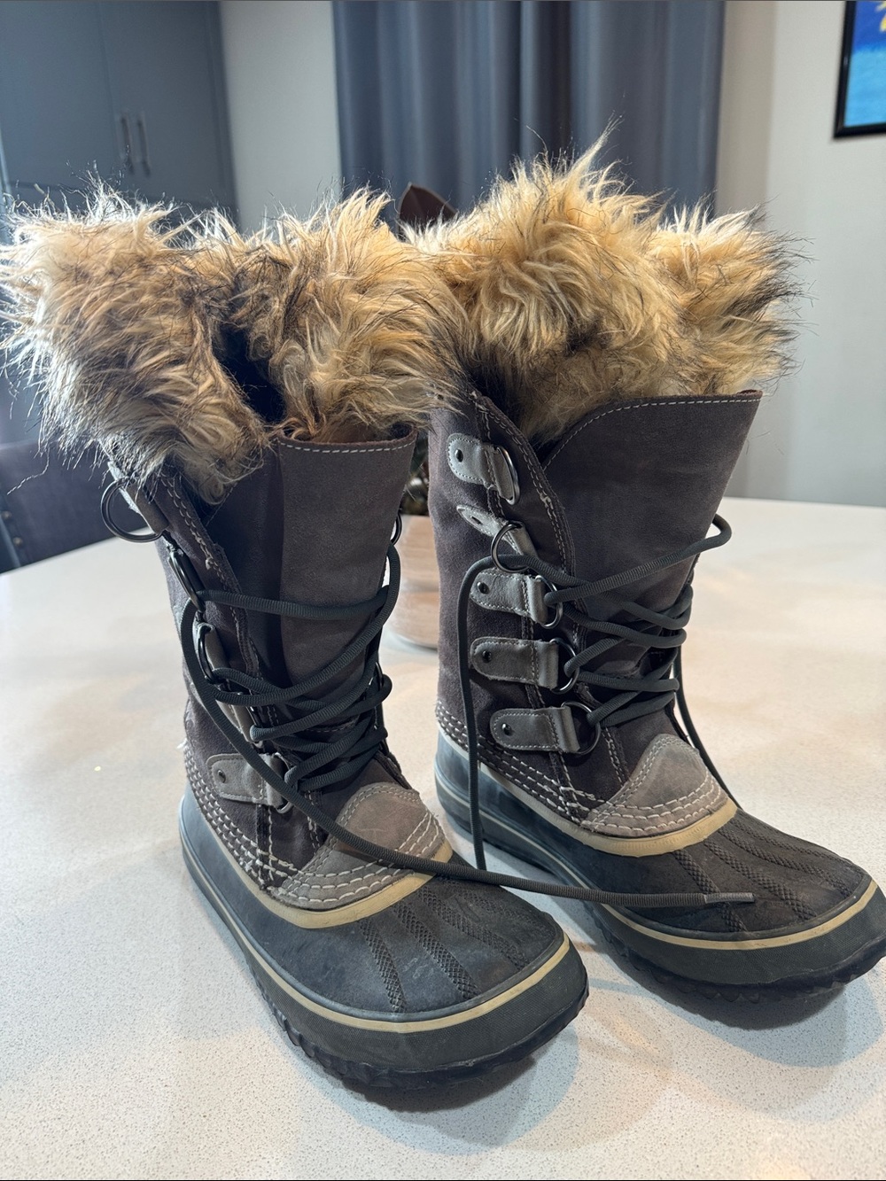 Sorel Women's Joan Of Artic  Faux-Fur Lace-Up Winter Boots
